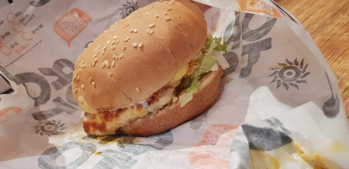 Burgers, Oporto Gateway Plaza