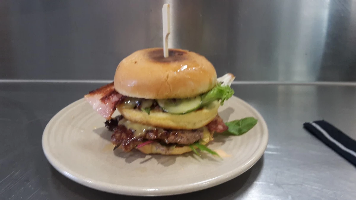 Hawaiian Exit Burger