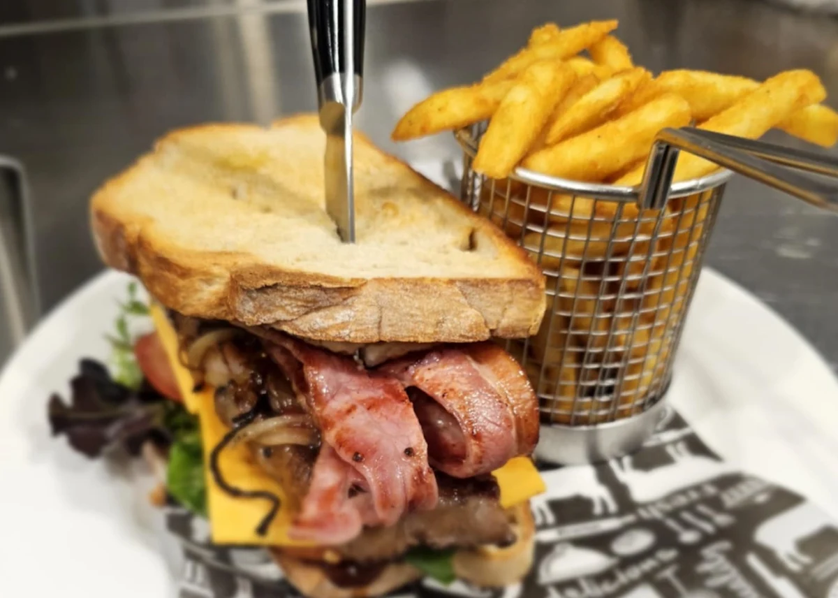 Highlights, Food Shack Cafe & Foodshack Pizzeria