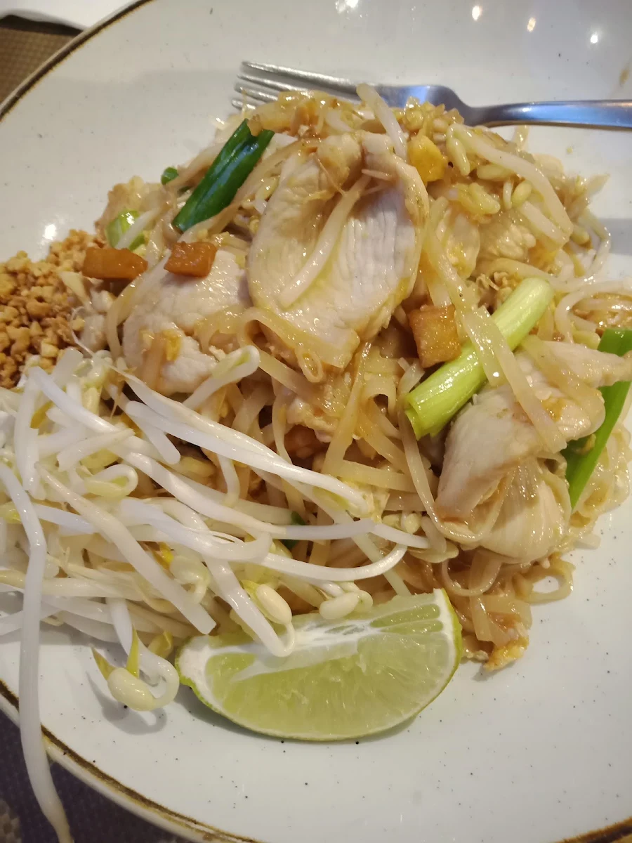 Chicken Pad Thai