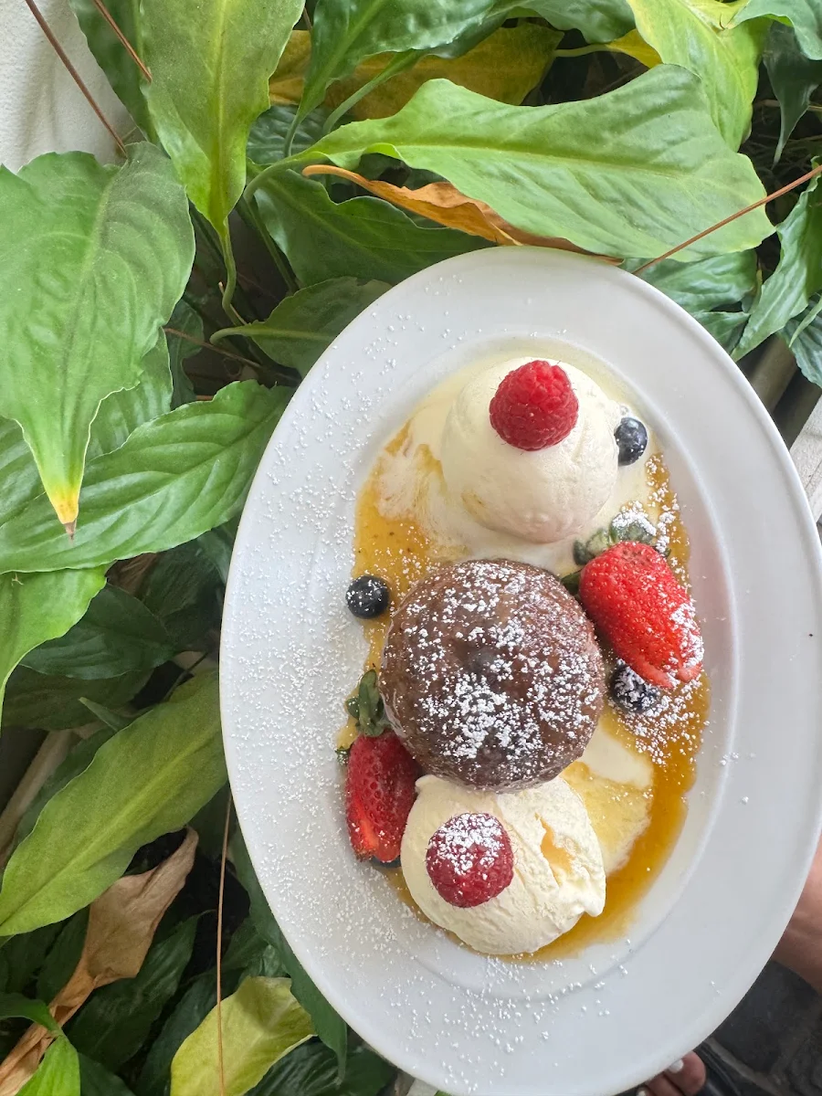 Highlights, Kolours Restaurant
