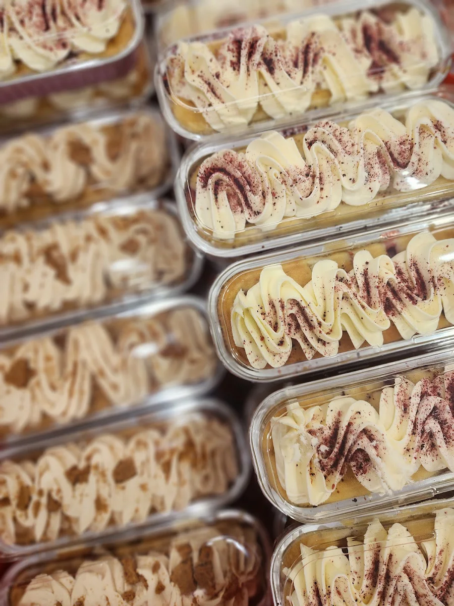 Highlights, Cakerella's Roadside Bakery