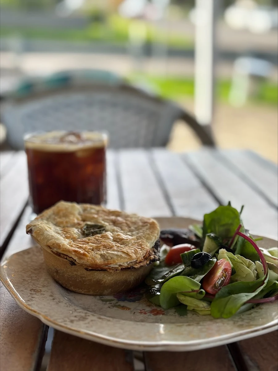 Highlights, Little Lunch Cafe