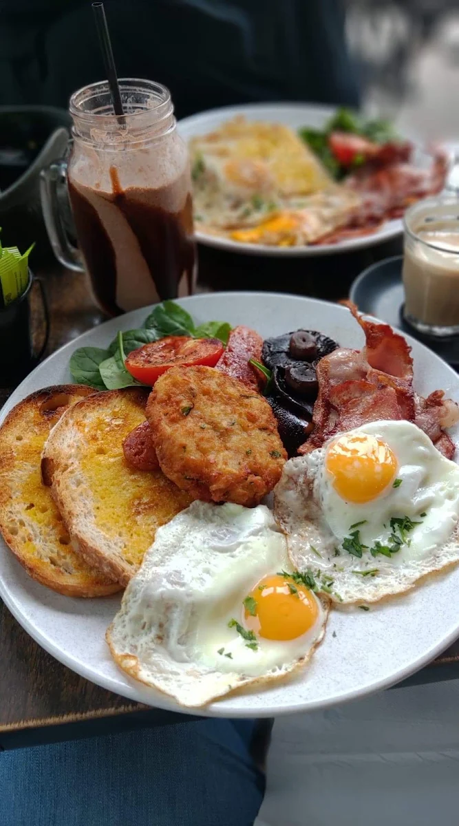 English Breakfast, The Rusty Flute