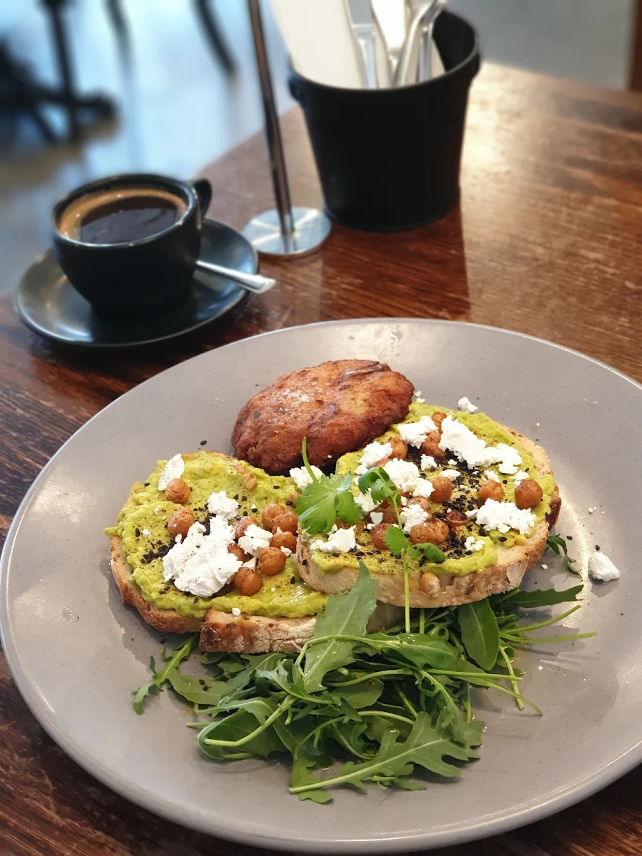 Smashed Avo V, The Rusty Flute