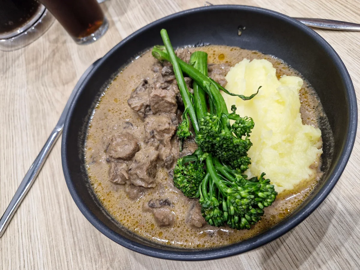 Beef Stroganoff, Cross Keys Hotel Adelaide