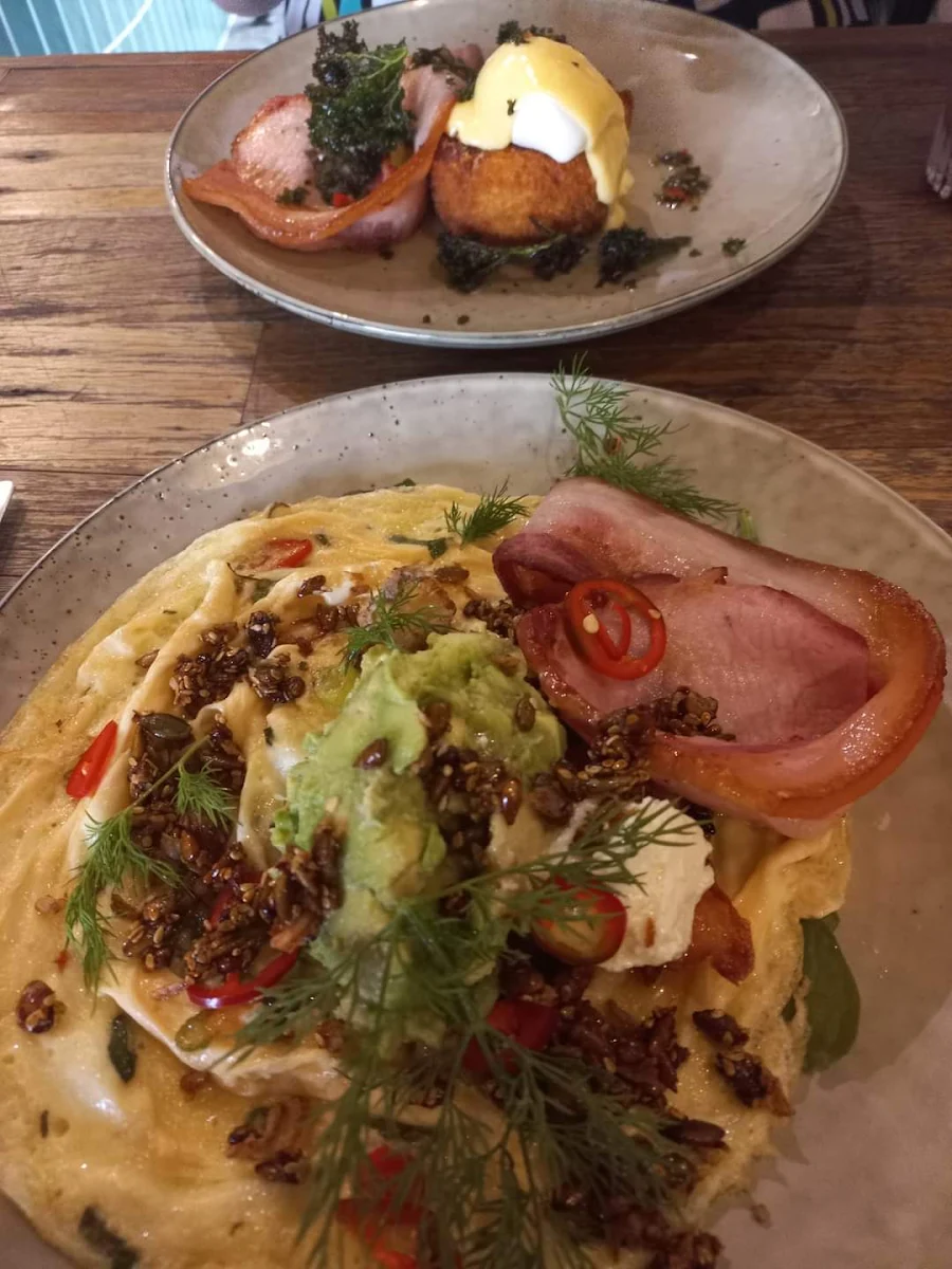 Chilli Omelette with Smashed Avocado