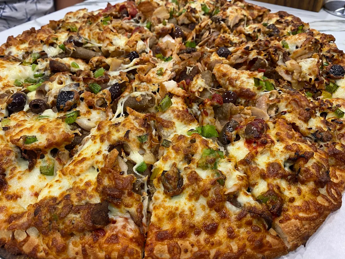 BBQ Chicken Pizza, King Kebab House