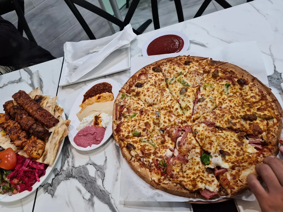 Kings Pizza, King Kebab House