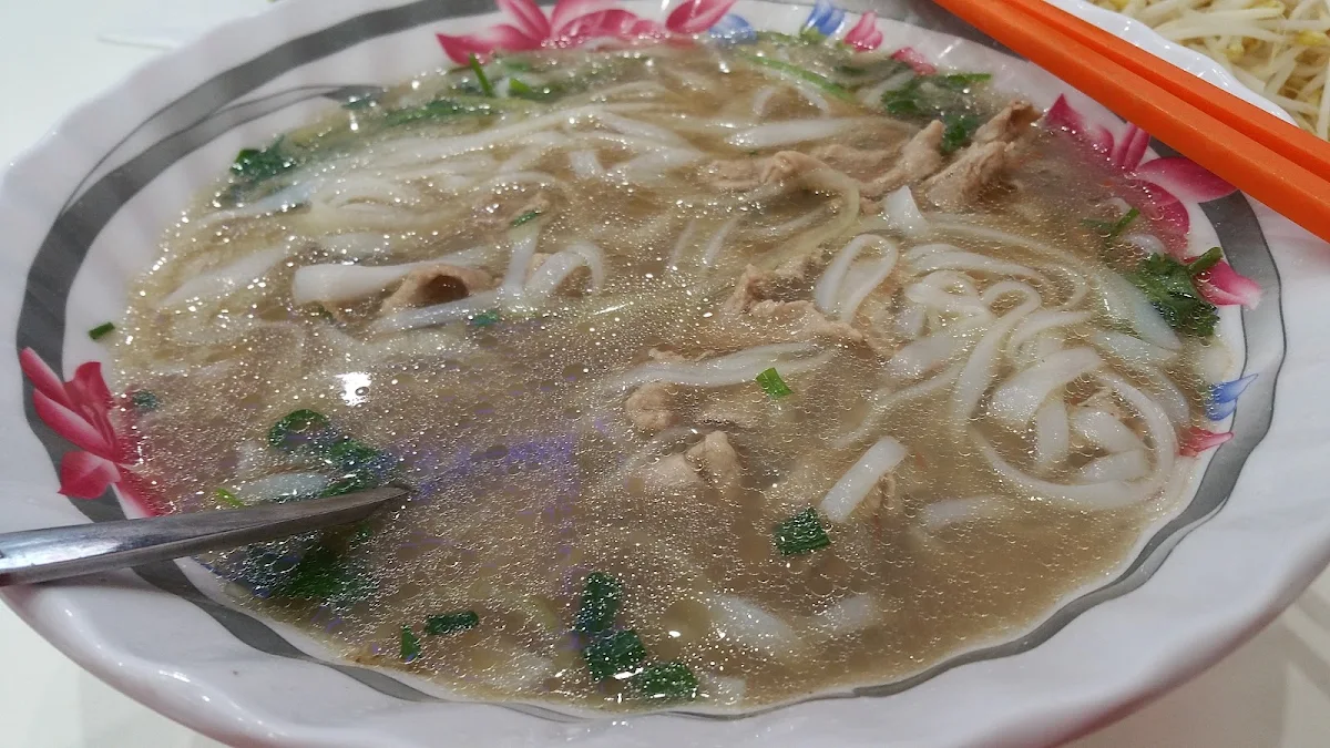 Rare Beef Noodle Soup