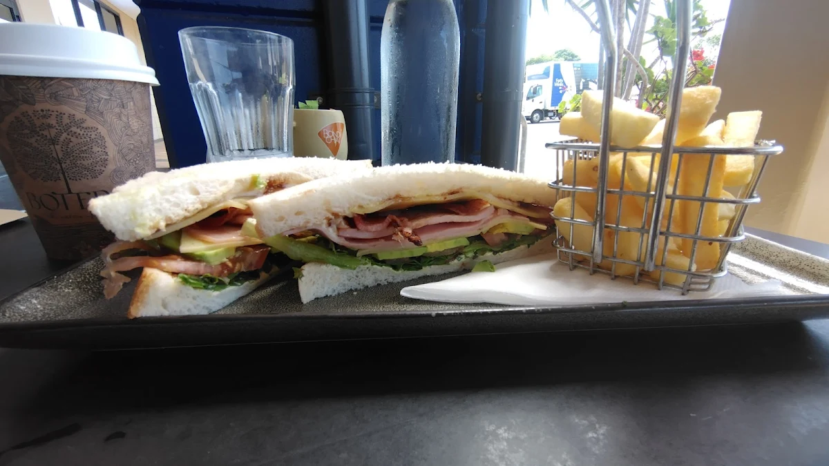 Highlights, Cafe 8