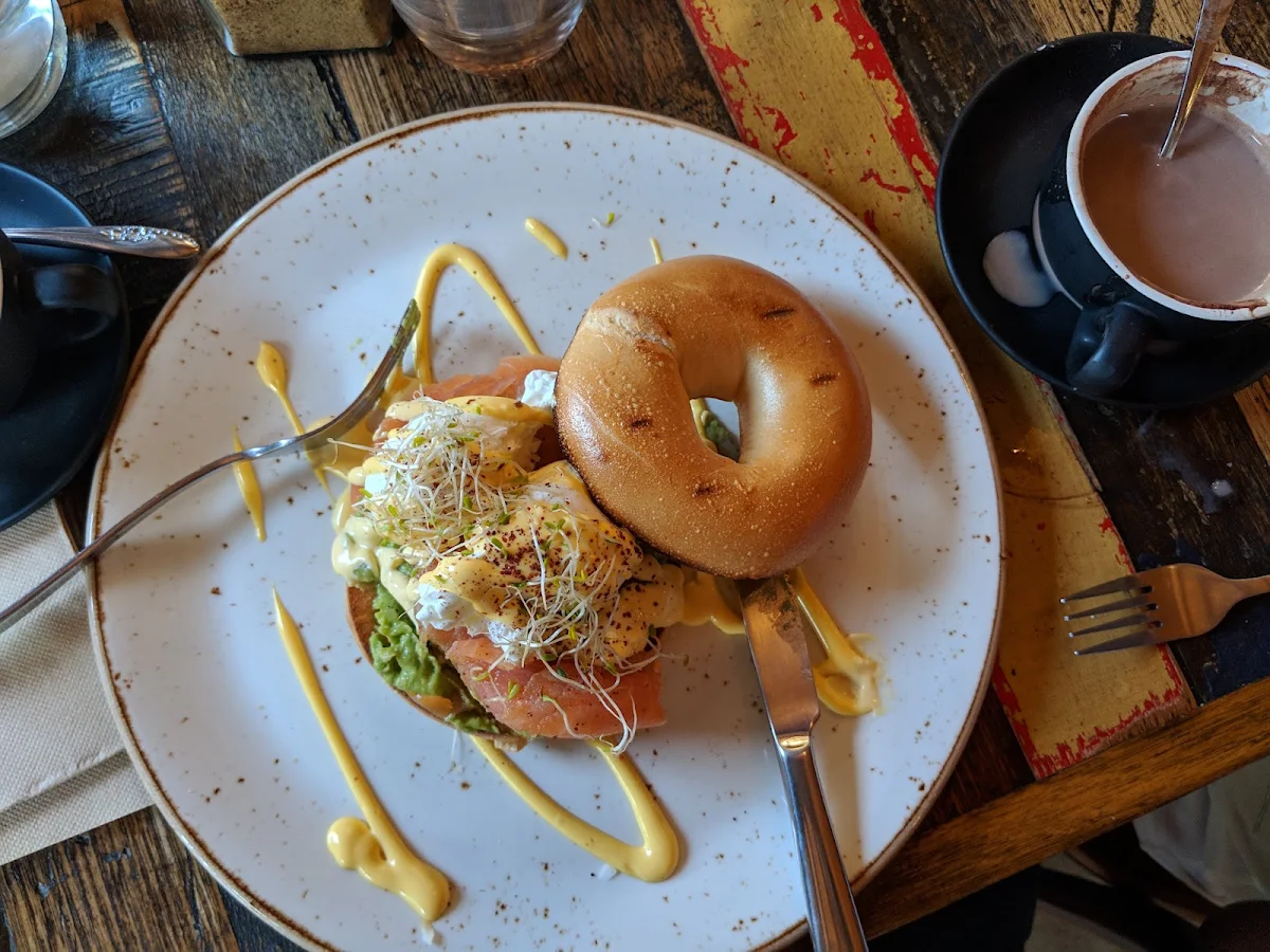 Bagel Benedict