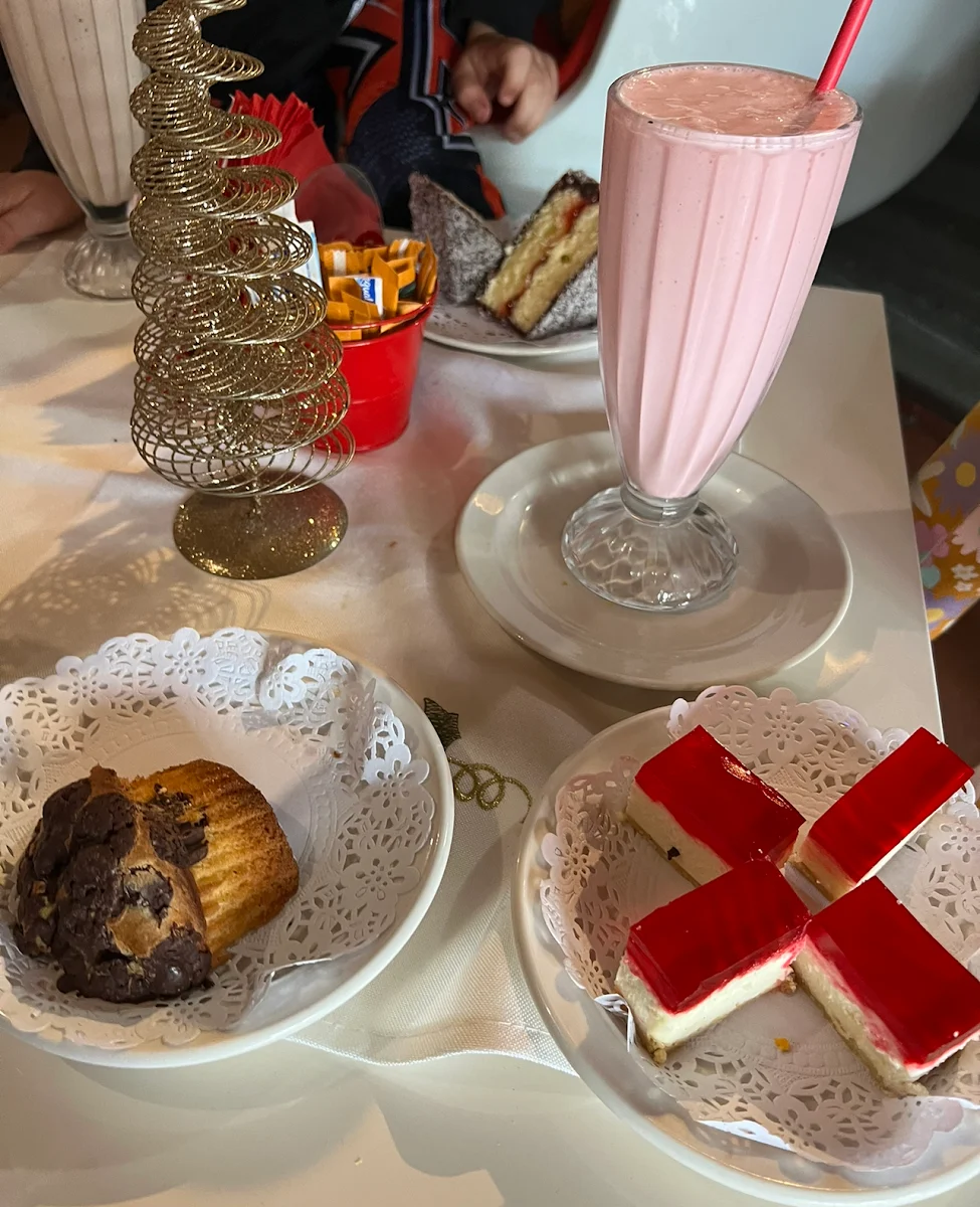 Highlights, Robbo's Bakery