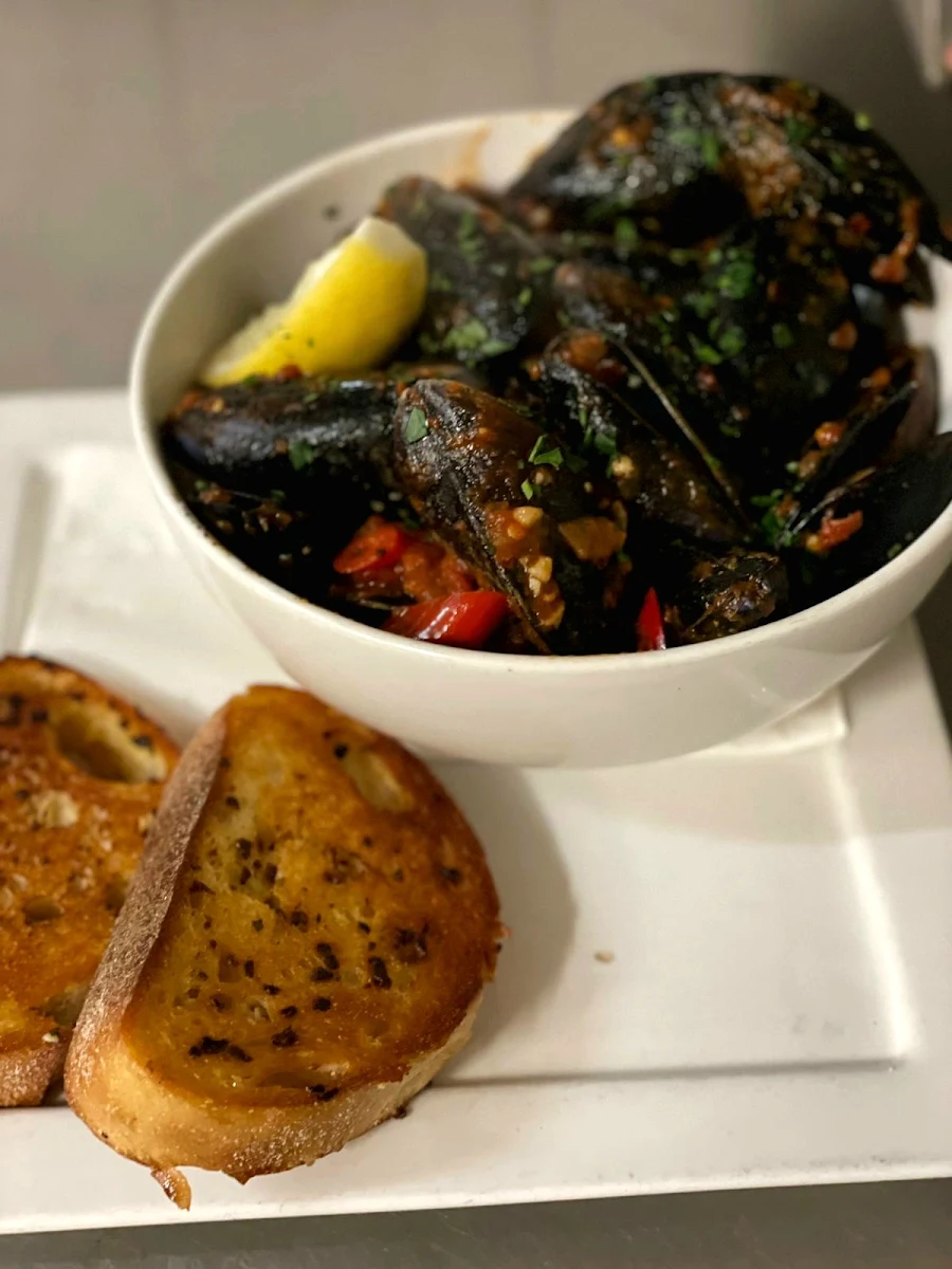 Chilli Mussels, La Vela Restaurant