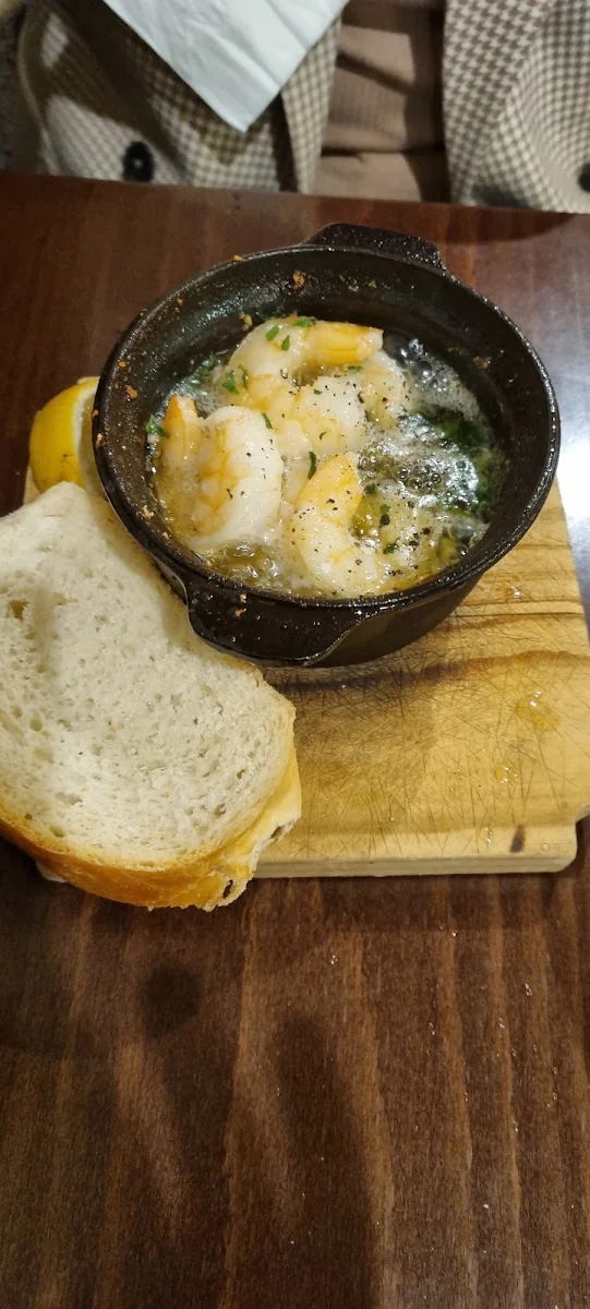 Garlic Prawn, La Vela Restaurant