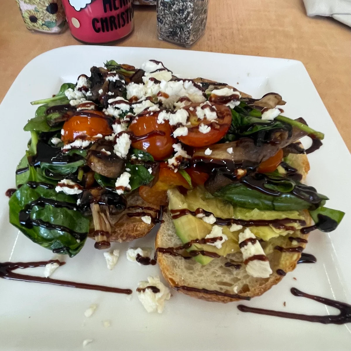 Highlights, Beryls cafe