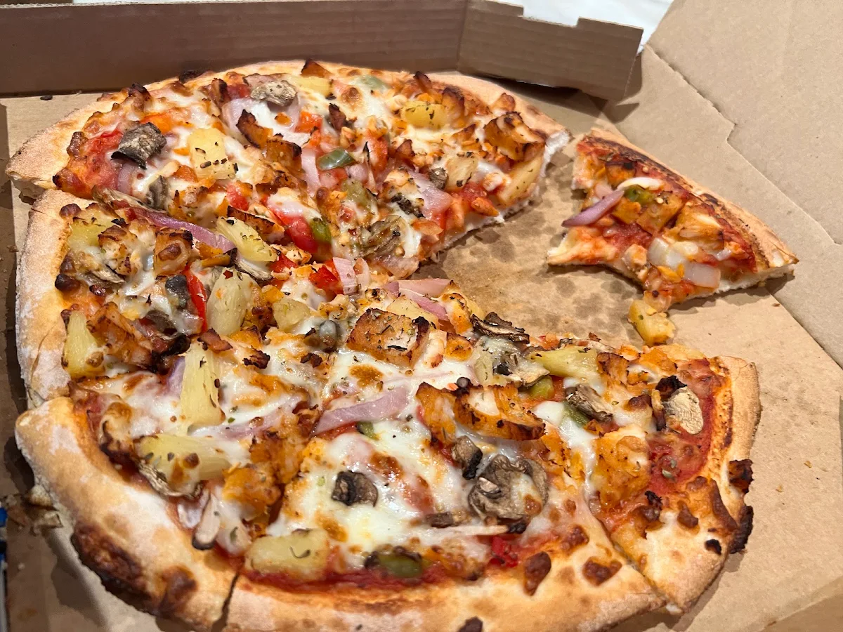 Chicken Supreme Pizza