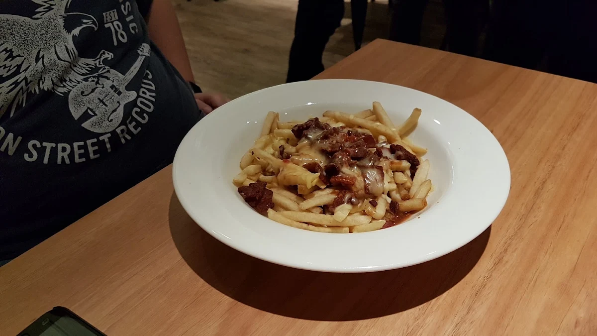 Poutine, Café 63 Carousel
