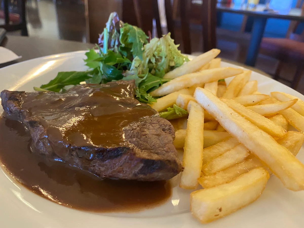 Highlights, Gazelles Café and Restaurant