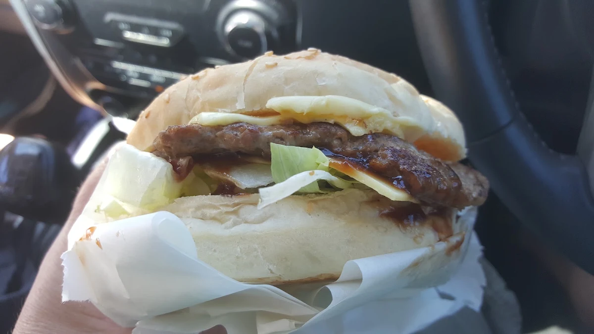 Highlights, Kilmore Kebabs and chicken