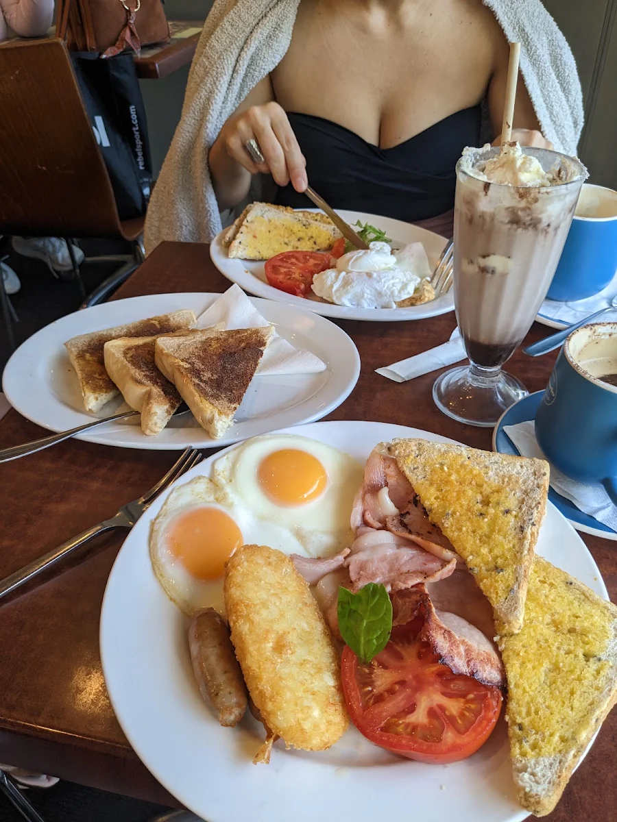 Highlights, Coffee Mill