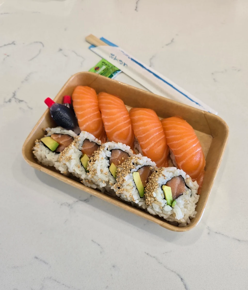 Salmon Lover Box, It's Sushi O'Clock