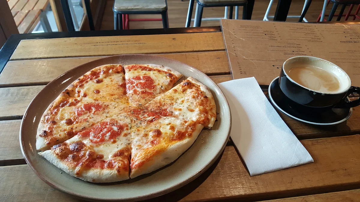 Pizza Margherita