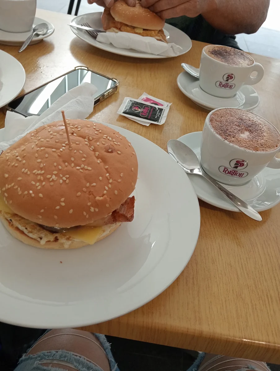 Highlights, Centric Sandwich Bar
