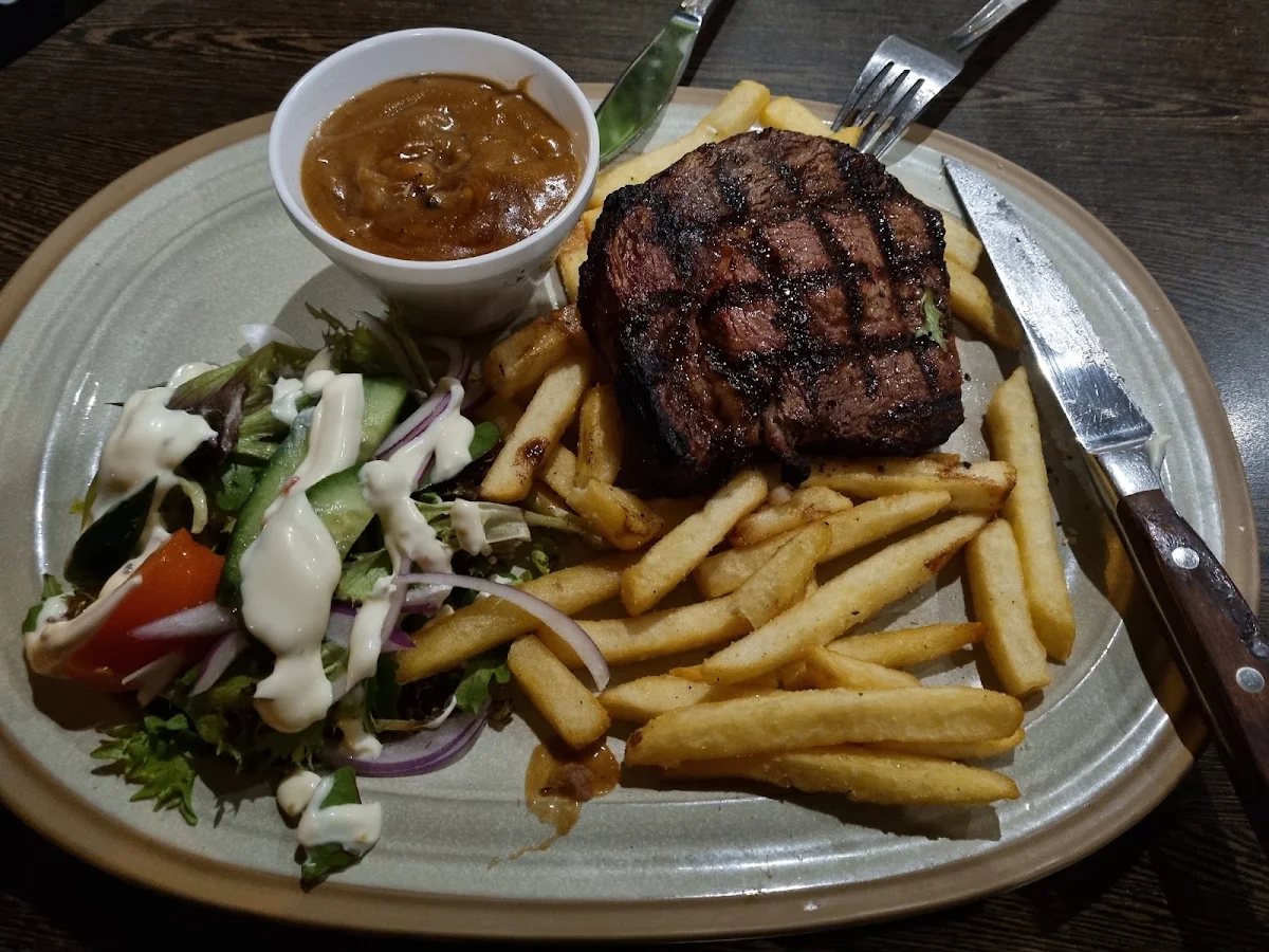 Highlights, The Glynde Hotel