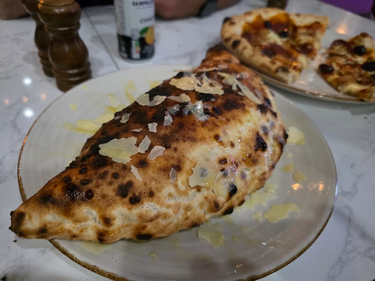 Calezone, Europa Pizza
