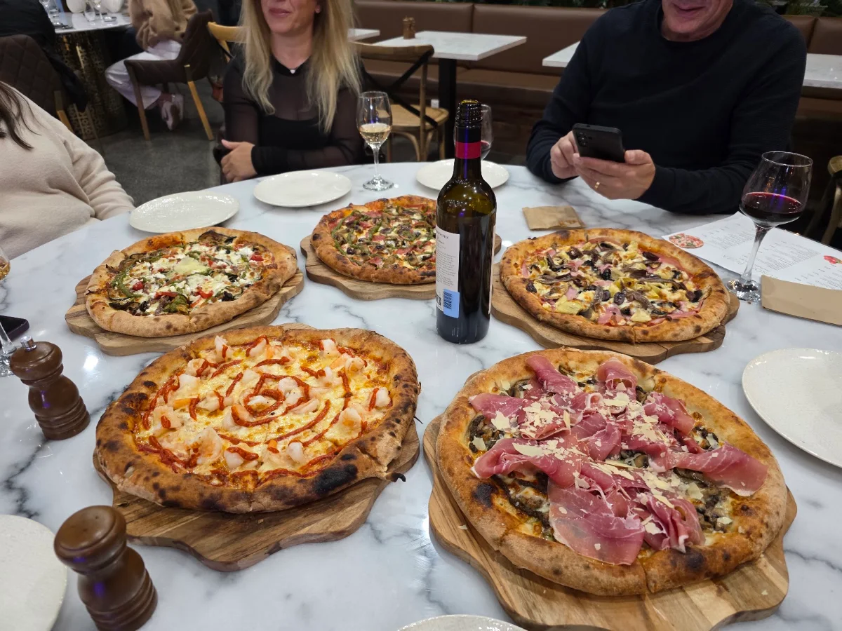 Highlights, Europa Pizza