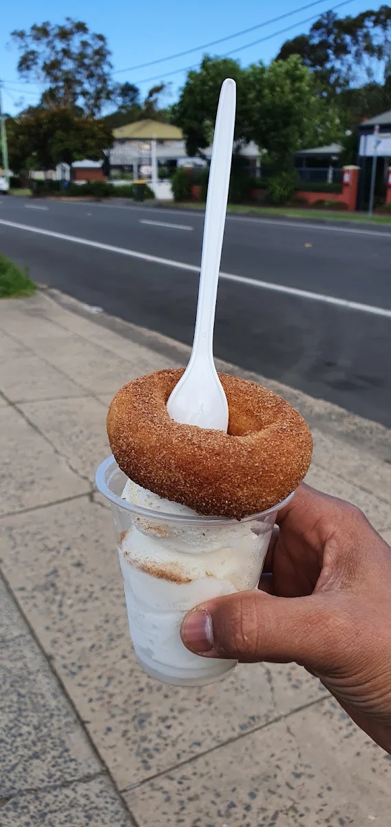 Doughnut, Berry Donut Van