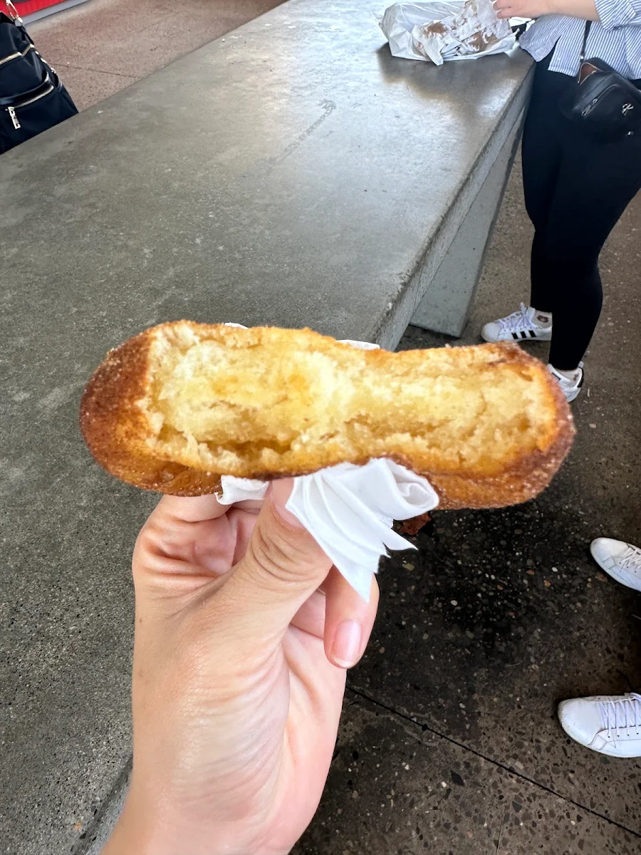 Highlights, Berry Donut Van