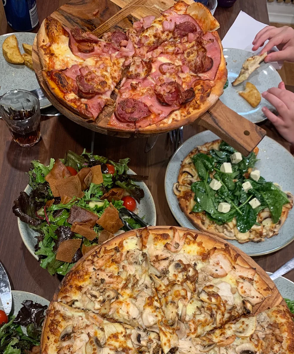 Highlights, Pimento Pizzeria