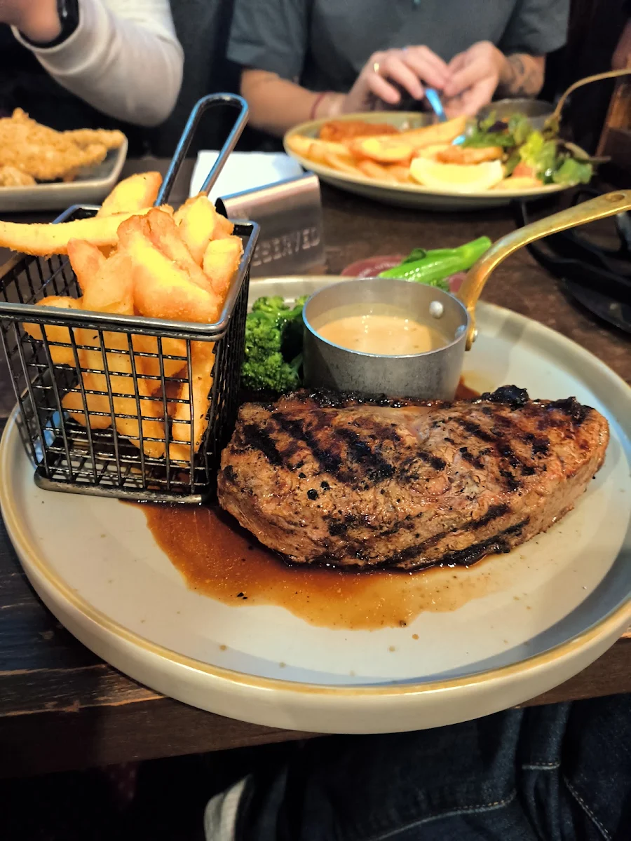 Rib Eye 350gm LGO