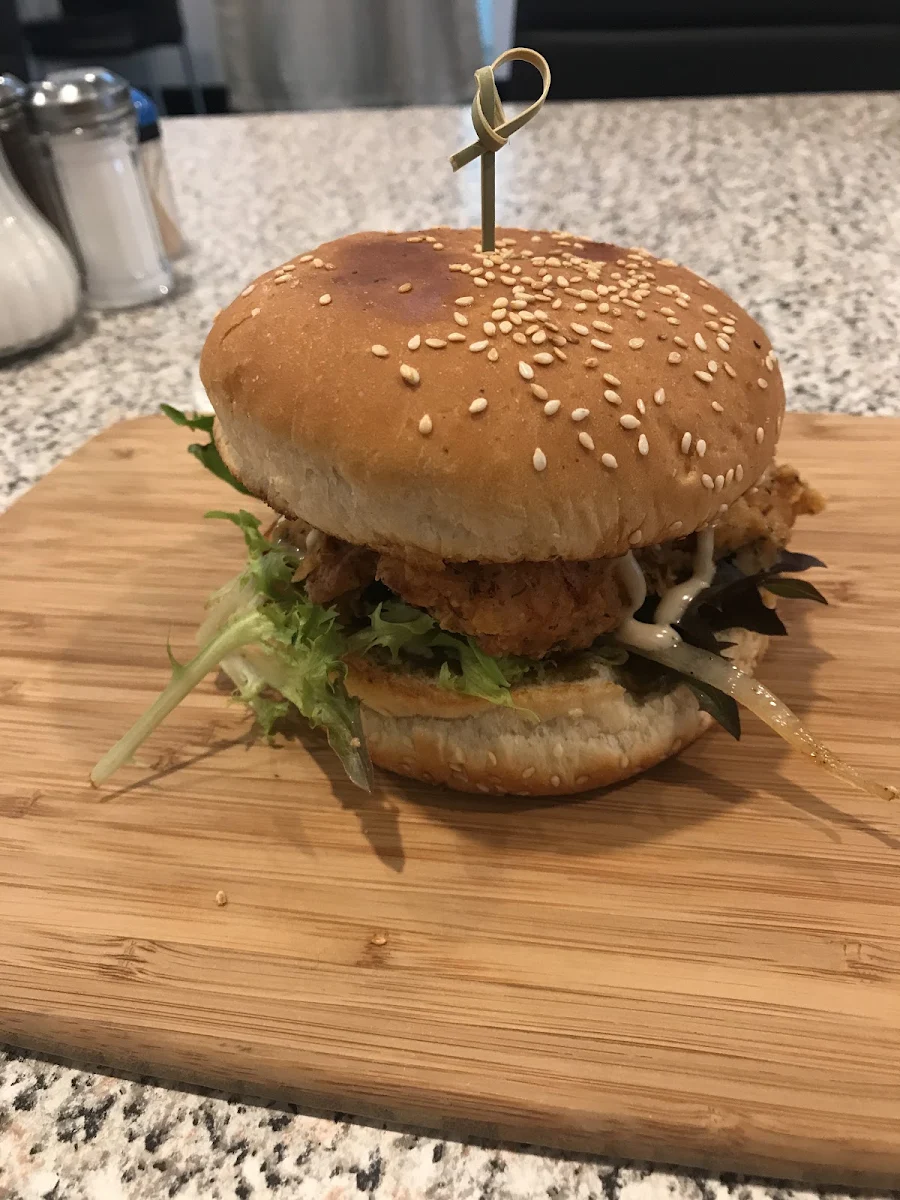 Burger, Angie Sue Lauderdale
