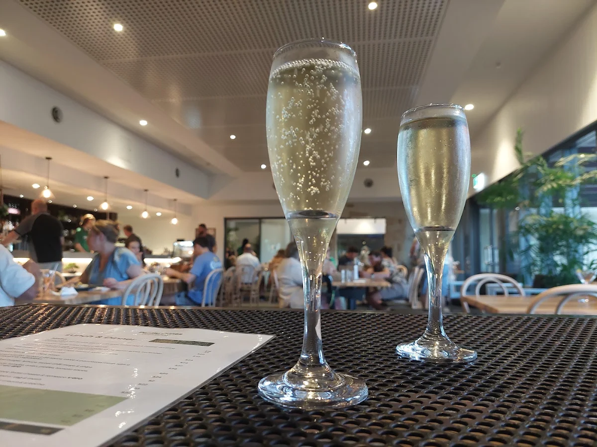Proseco, Pacific Dunes Greenhouse