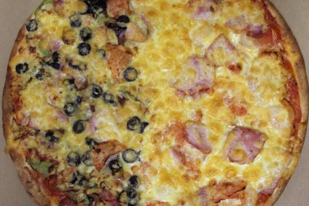Highlights, Woody's Pizza