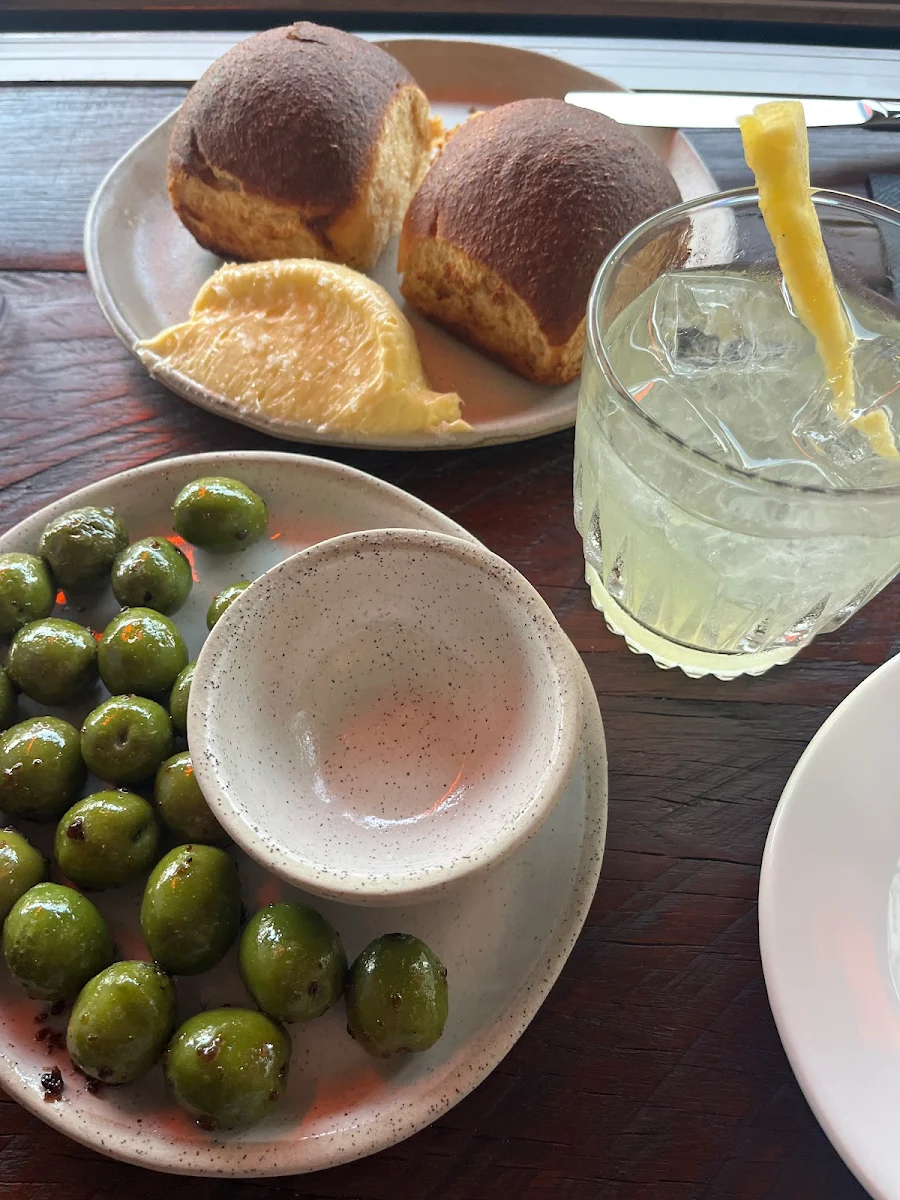Highlights, Roy's Restobar