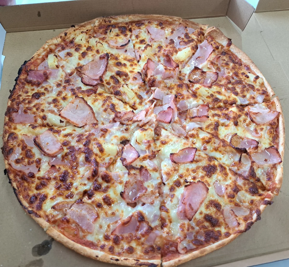 Large Hawaiian Pizza