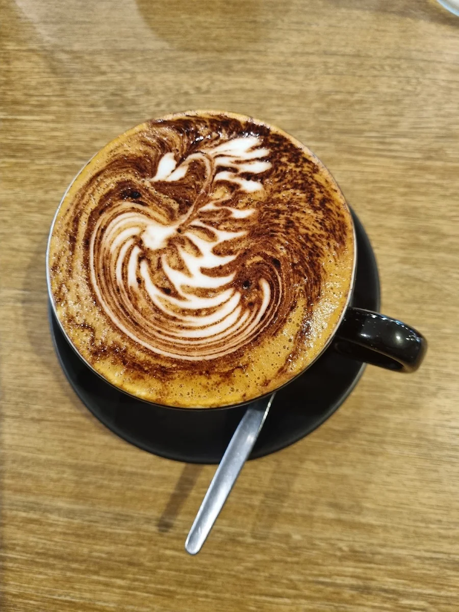 Flat White, RAW & WILD Market & Cafe