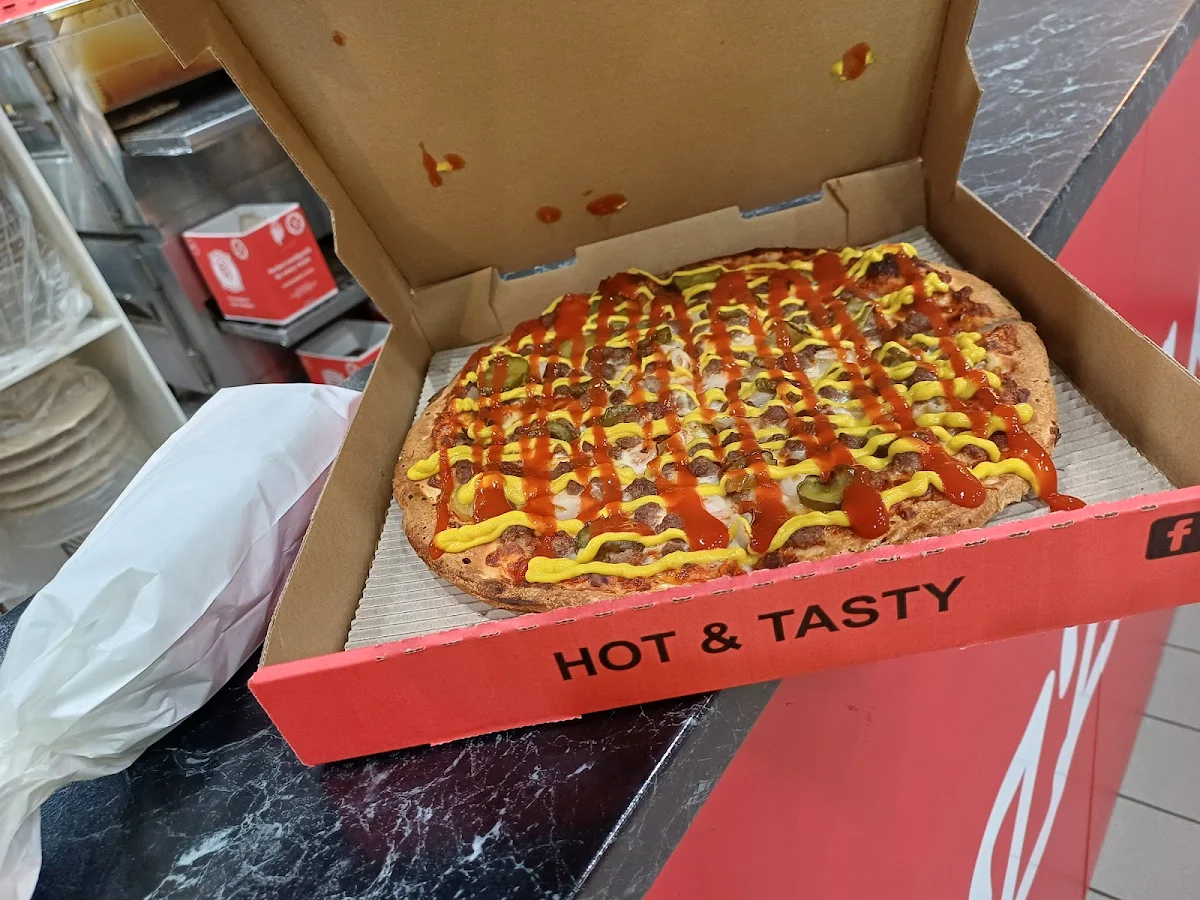 Highlights, Pizza King
