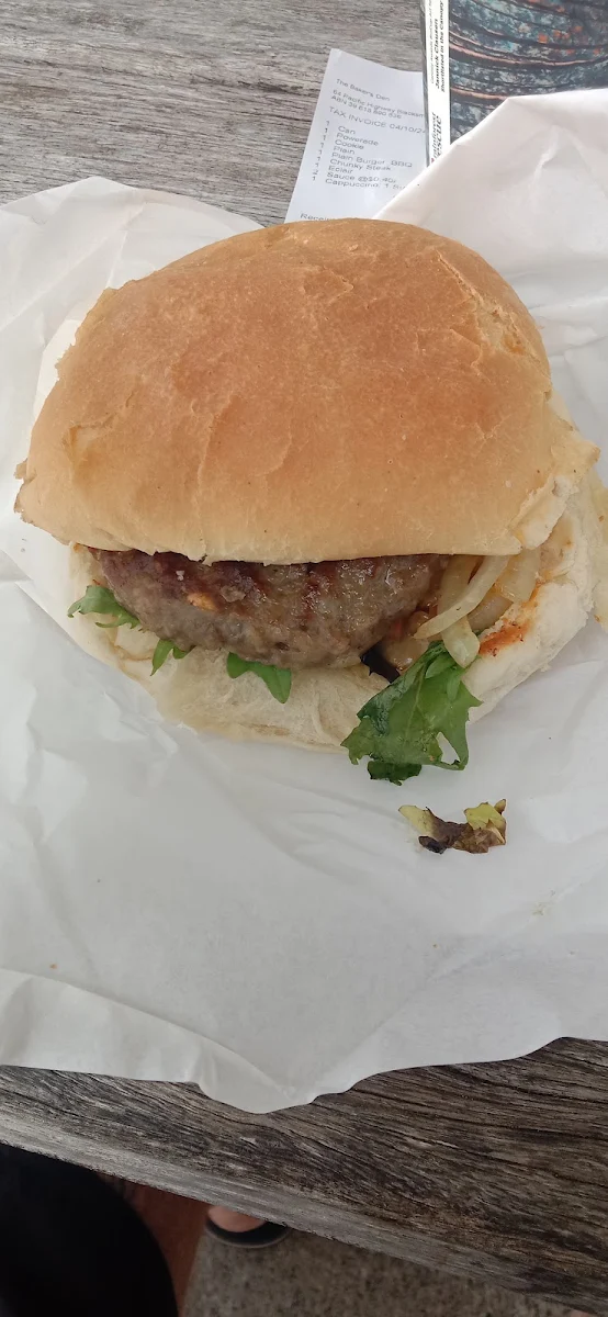 Plain Burger, The Baker's Den Bakery Cafe