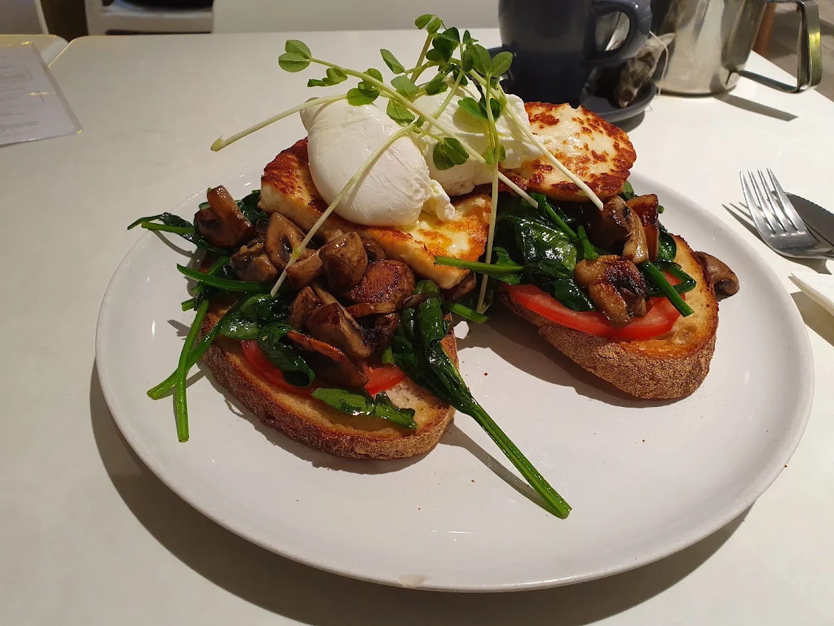 Mushroom Halloumi Stack, Philos Cafe