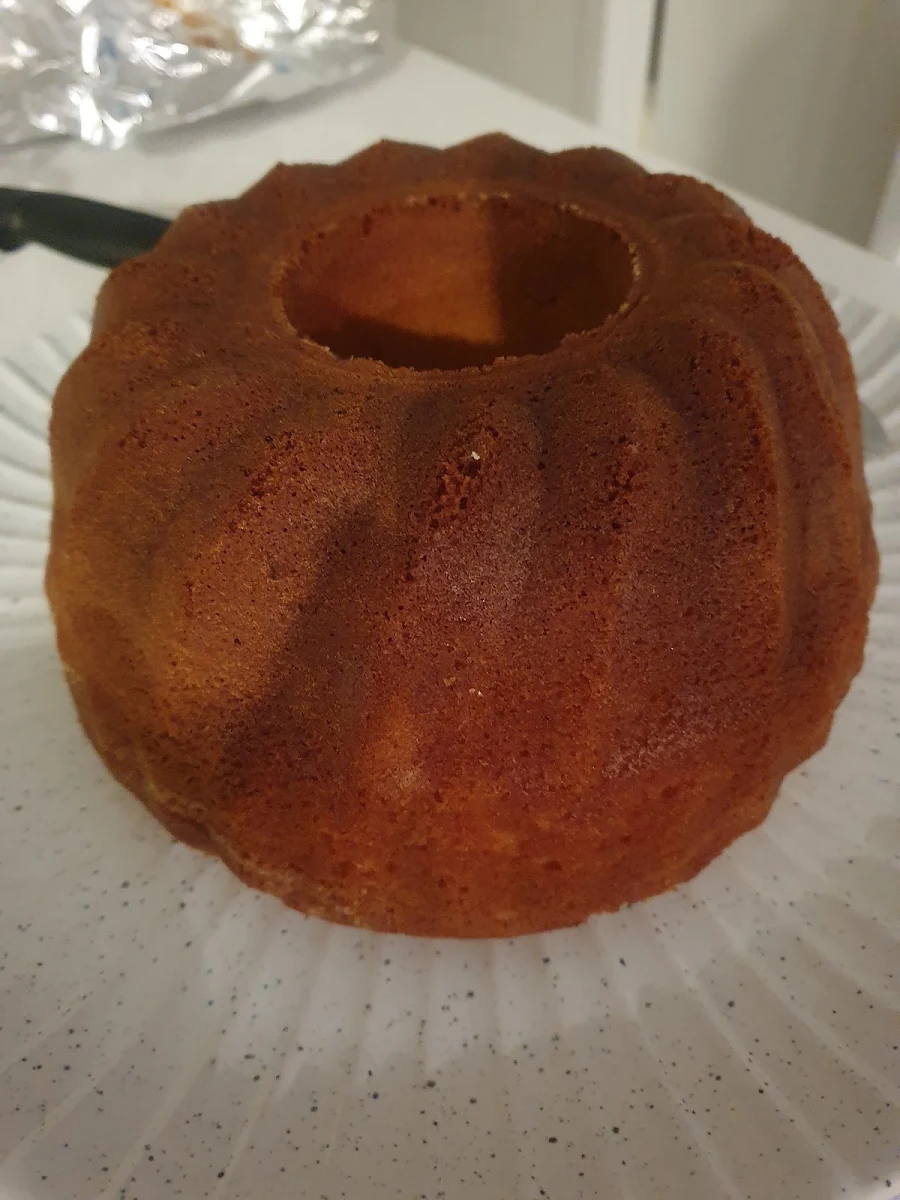 Iraqi Made Cake, Middle Eastern Restaurant