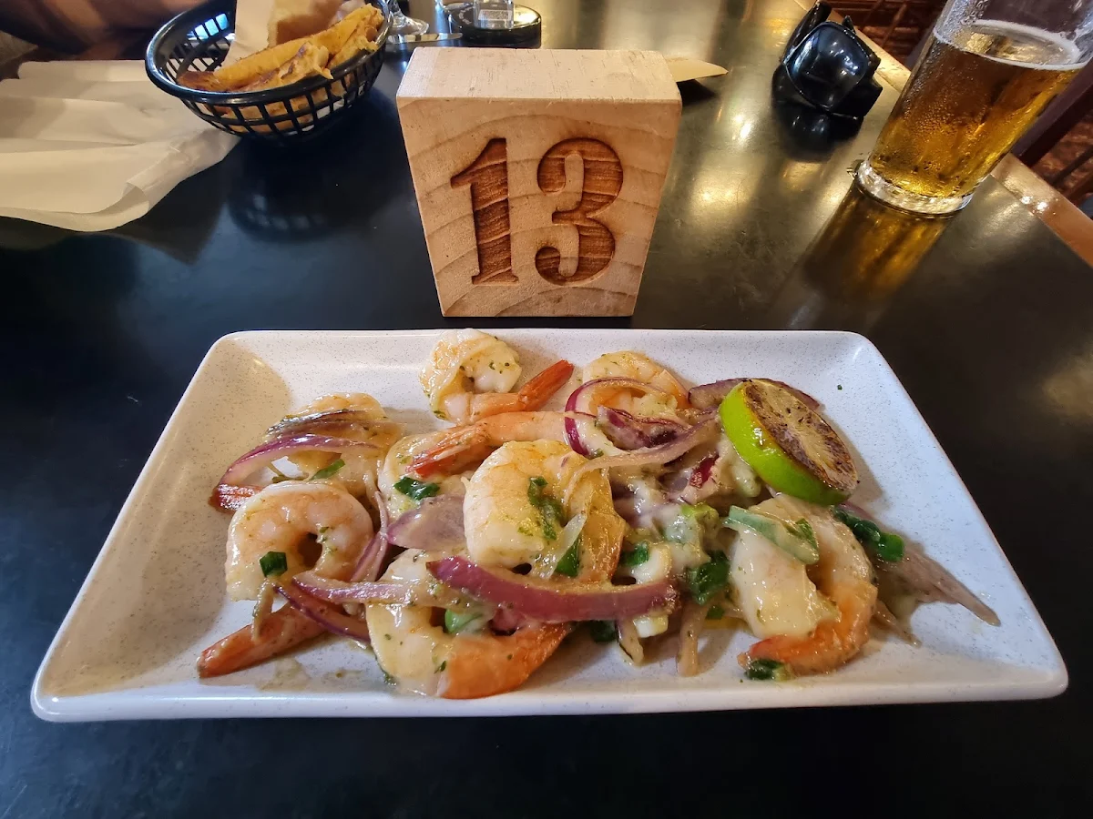 Garlic Prawns, Albion Hotel