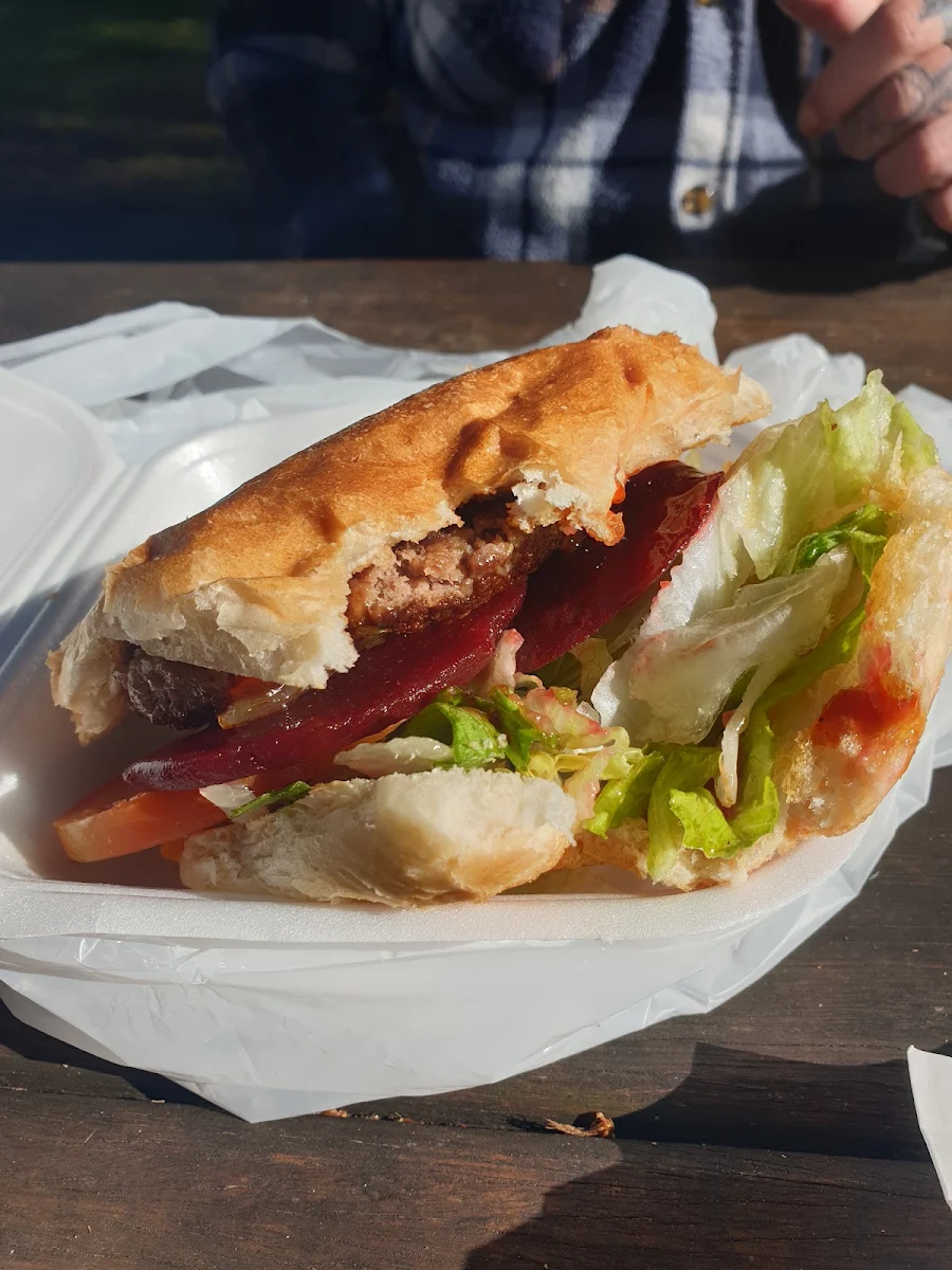 Plain Burger, Summerland Takeaway