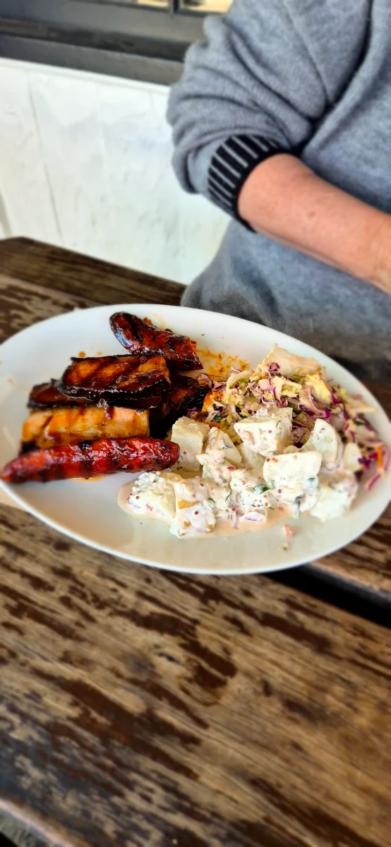 BBQ Pack, The Old Canberra Inn