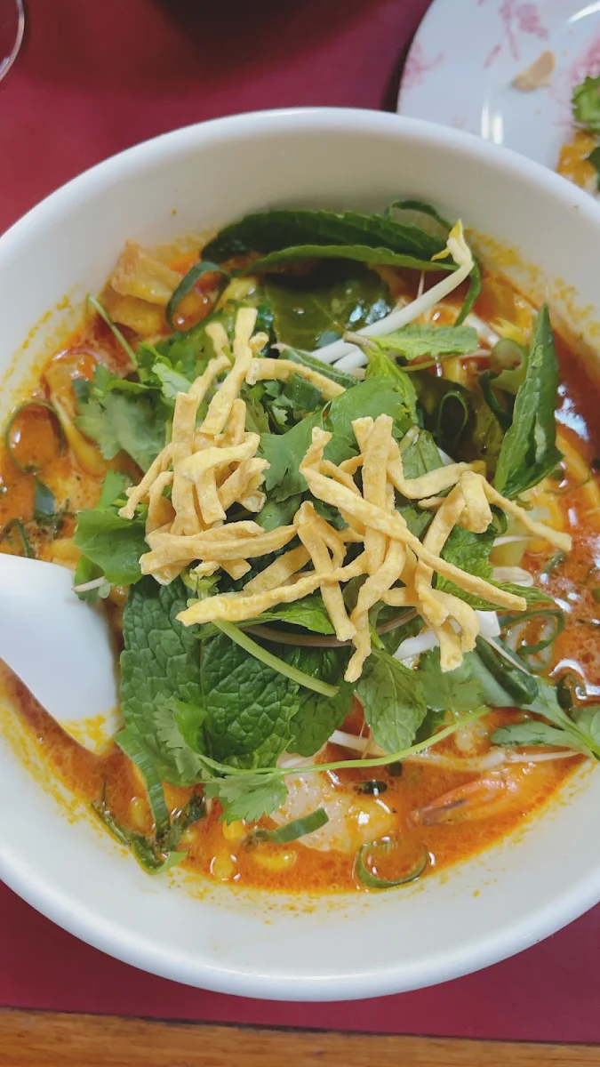 Laksa, Rosemont Hall