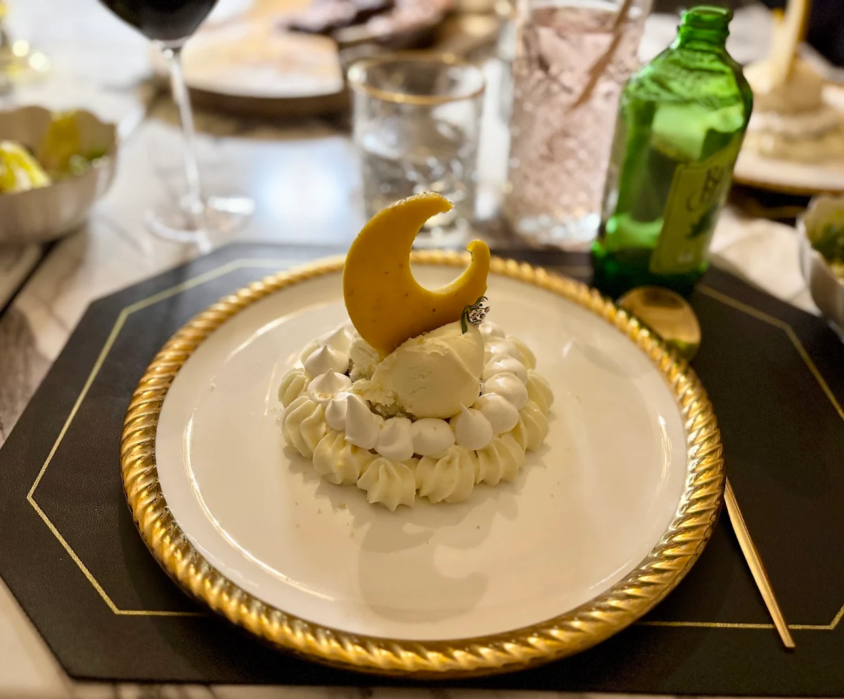Highlights, Cozy Dining